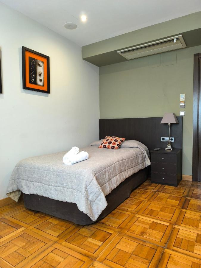 Hotel Santa Barbara Andorra Bagian luar foto