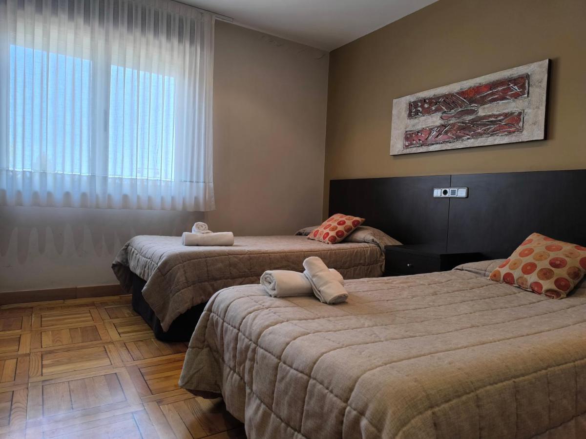 Hotel Santa Barbara Andorra Bagian luar foto