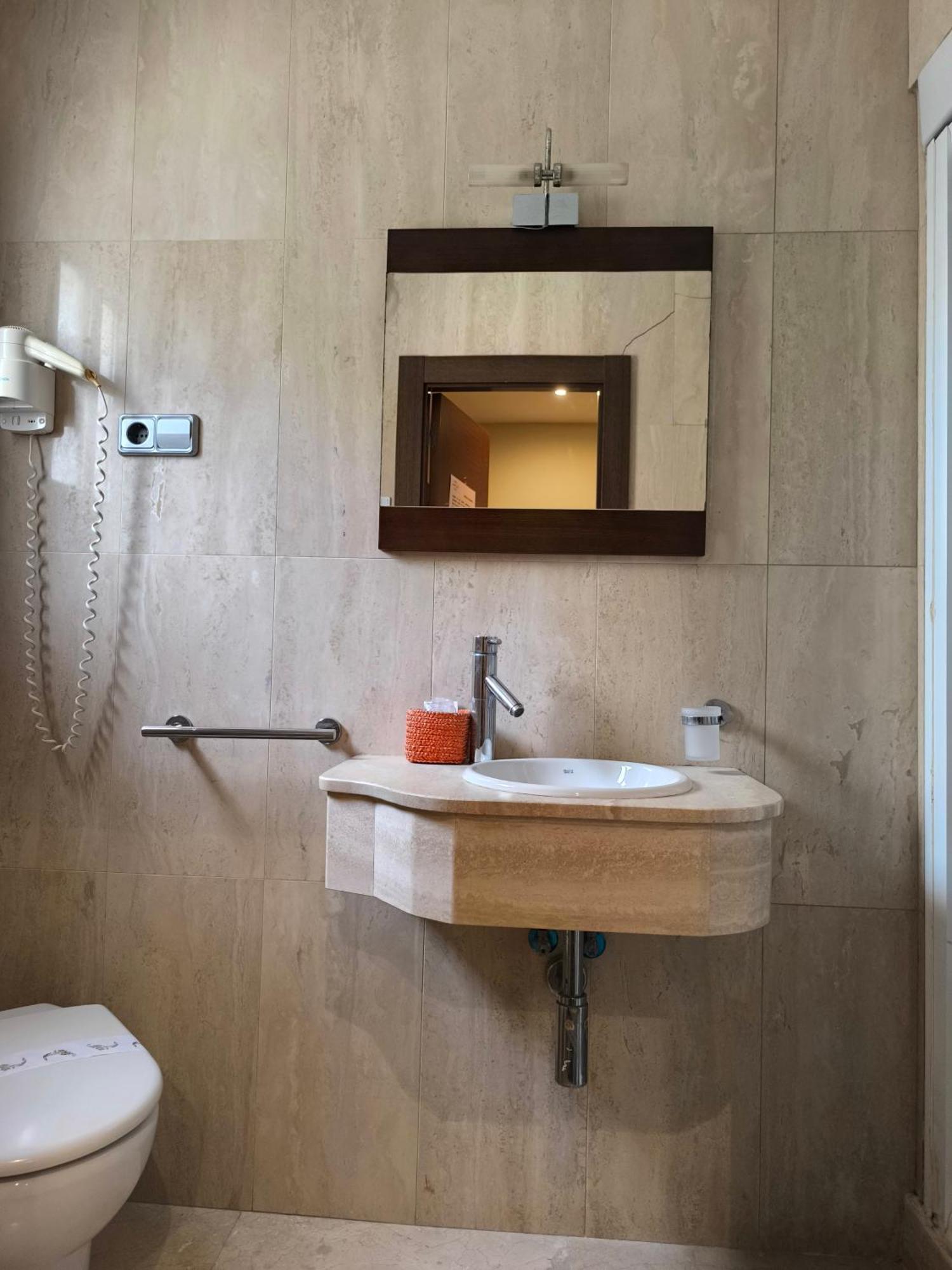 Hotel Santa Barbara Andorra Bagian luar foto